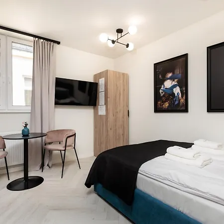 Apartment Krowoderska 55 - By Upstairs *