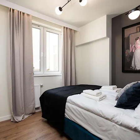 Krowoderska 55 - By Upstairs Apartment Krakow