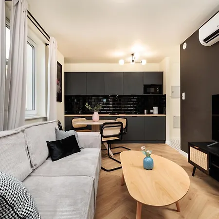 Apartment Krowoderska 55 - By Upstairs *