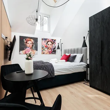 Krowoderska 55 - By Upstairs *