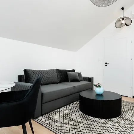 Apartment Krowoderska 55 - By Upstairs Krakow