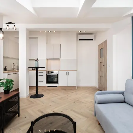 Krowoderska 55 - By Upstairs Apartment Krakow