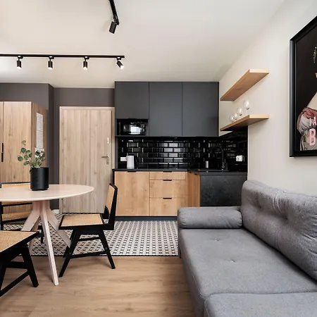 Krowoderska 55 - By Upstairs Apartment Krakow