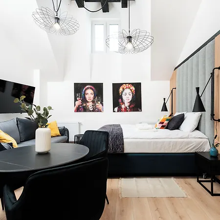 Krowoderska 55 - By Upstairs Apartment *