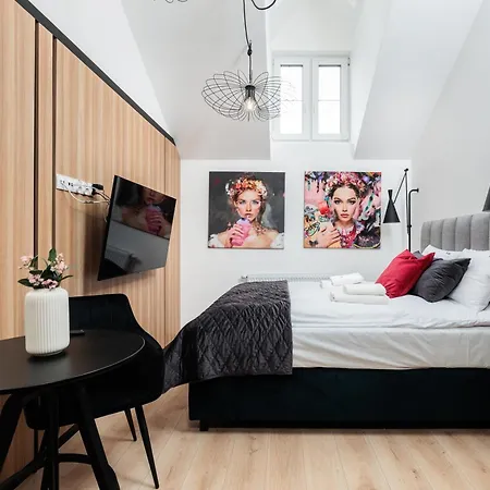 Krowoderska 55 - By Upstairs Krakov