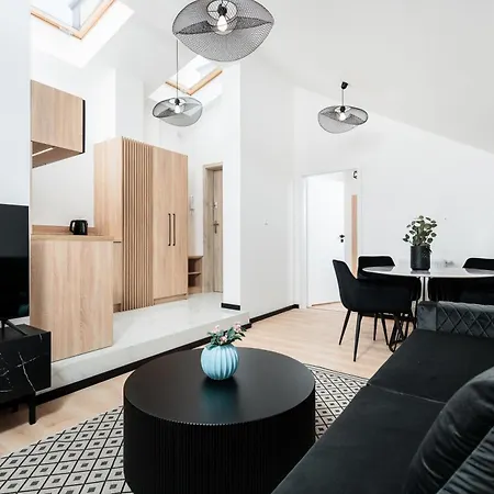 Krowoderska 55 - By Upstairs Krakov