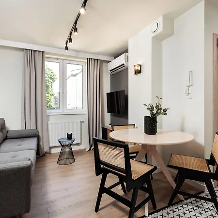 Apartmán Krowoderska 55 - By Upstairs