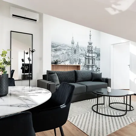 Krowoderska 55 - By Upstairs Apartmán