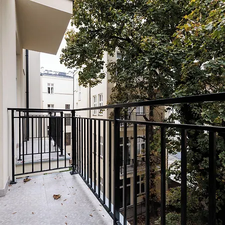 Apartment Krowoderska 55 - By Upstairs *